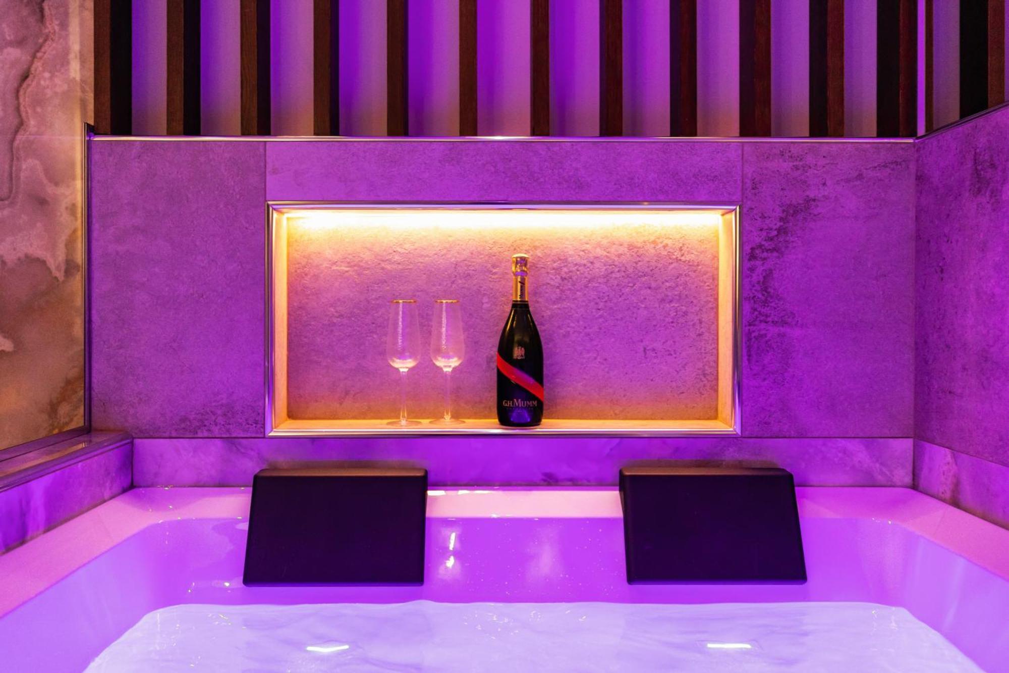 Albadea Deco&jacuzzi * Roma